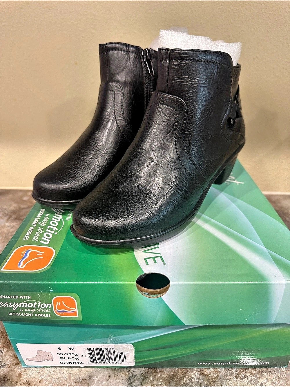 Easy Street Dawnta Ankle Boots Black US 6 W